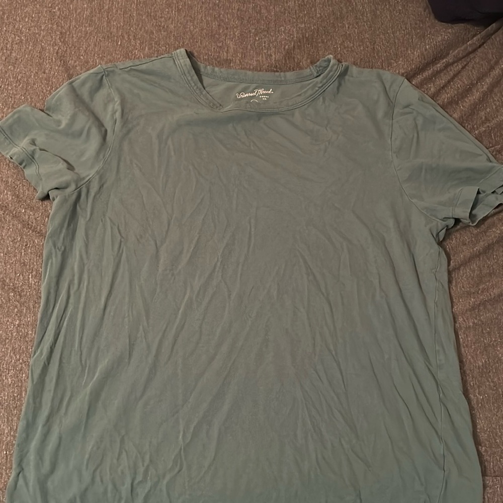 Universal Thread T- Shirt
